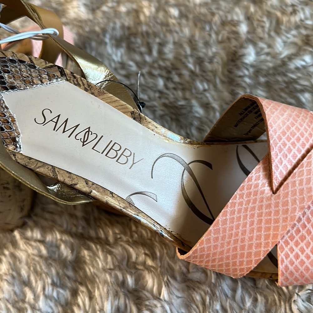 Sam & Libby Wedges - Picture 4 of 8